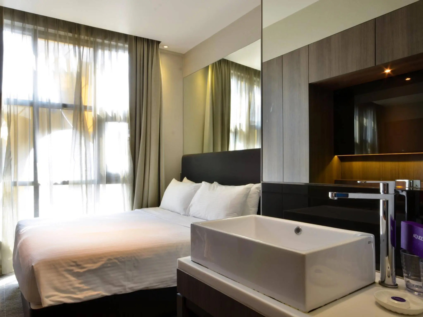 Amrise Hotel Kitchener