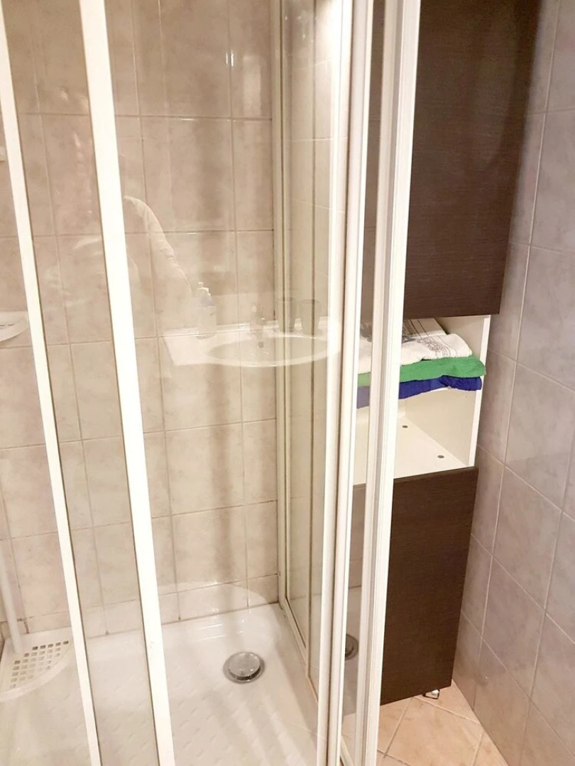 Studio in Bevaix, With Pool Access, Enclosed Garden and Wifi