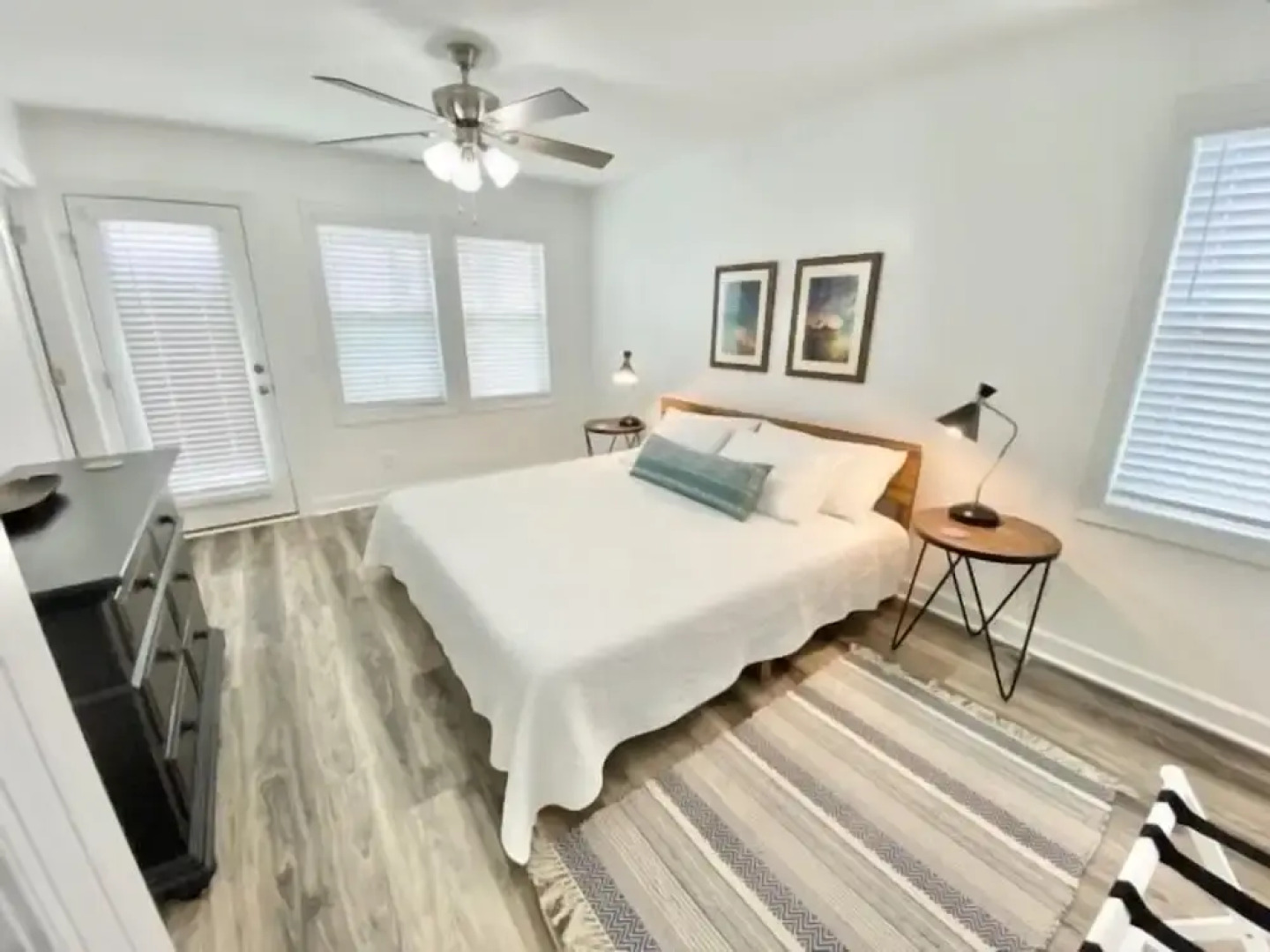 Hale Makai - Relaxing Family Vacation Just A Block From The Beach! Amazing Sunrise And Sunset Views From Four Decks! 3 Bedroom Townhouse by Redawning