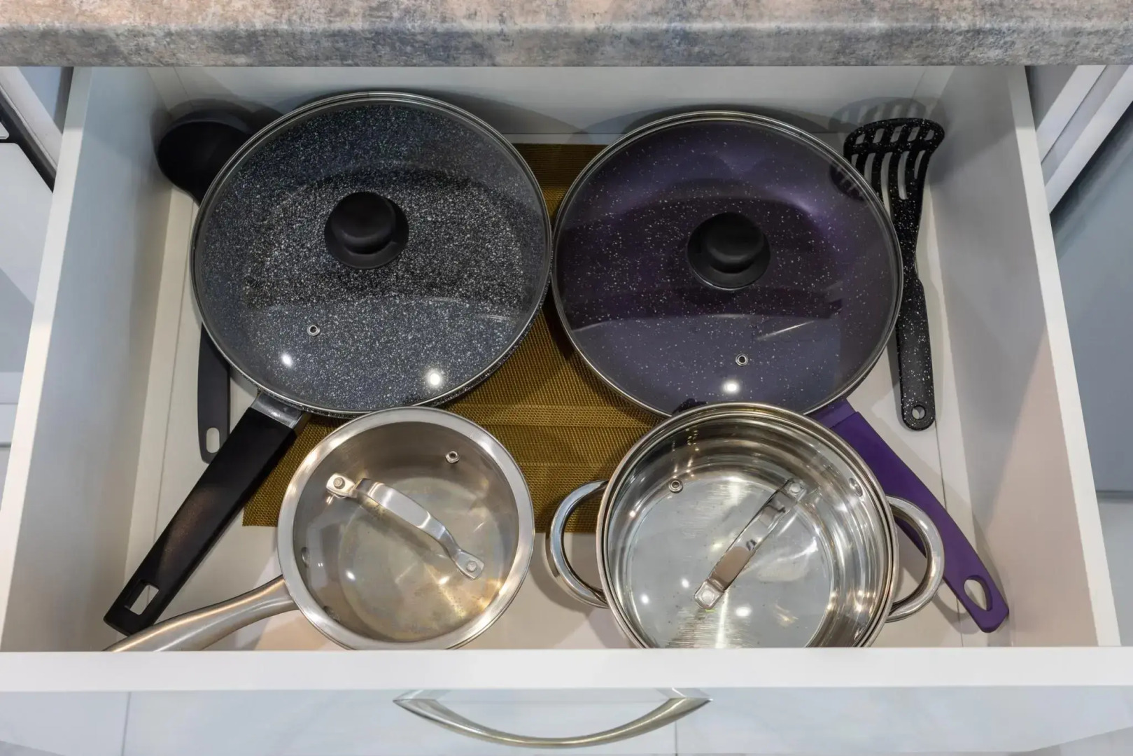 ПоСутки в Калининграде на улице 9 апреля