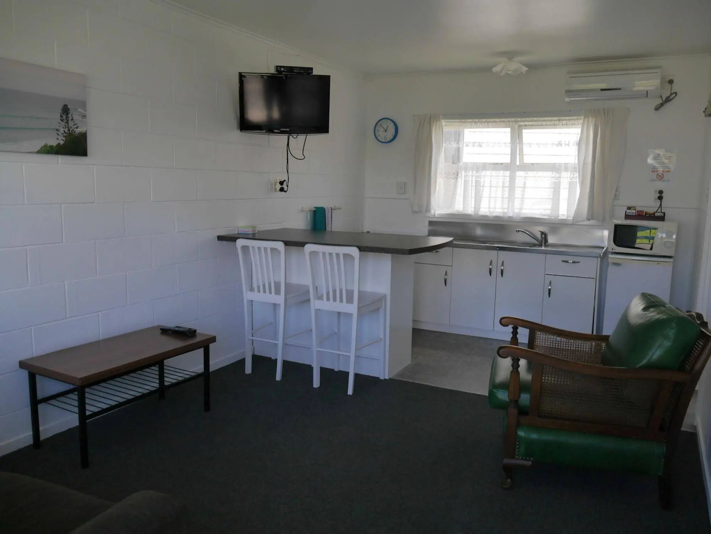 Raglan Palm Beach Motel