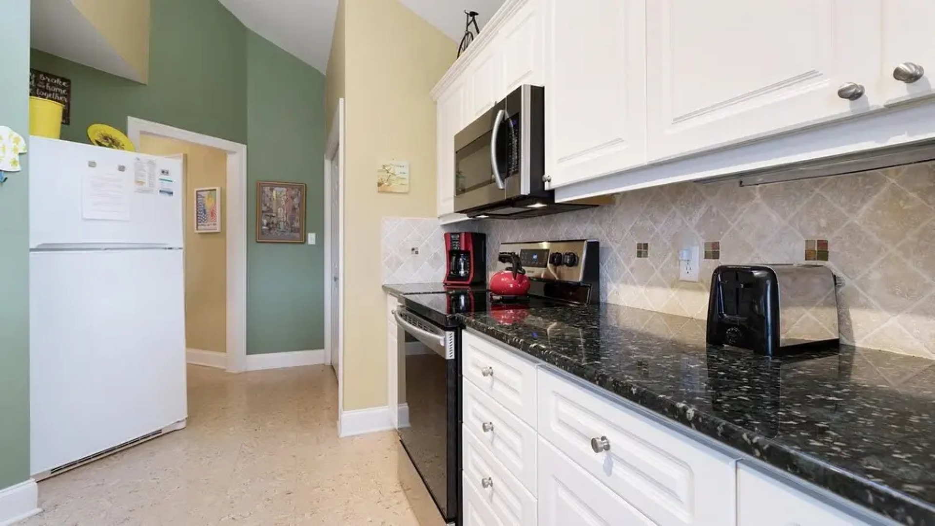 Baypine Cottages 8873