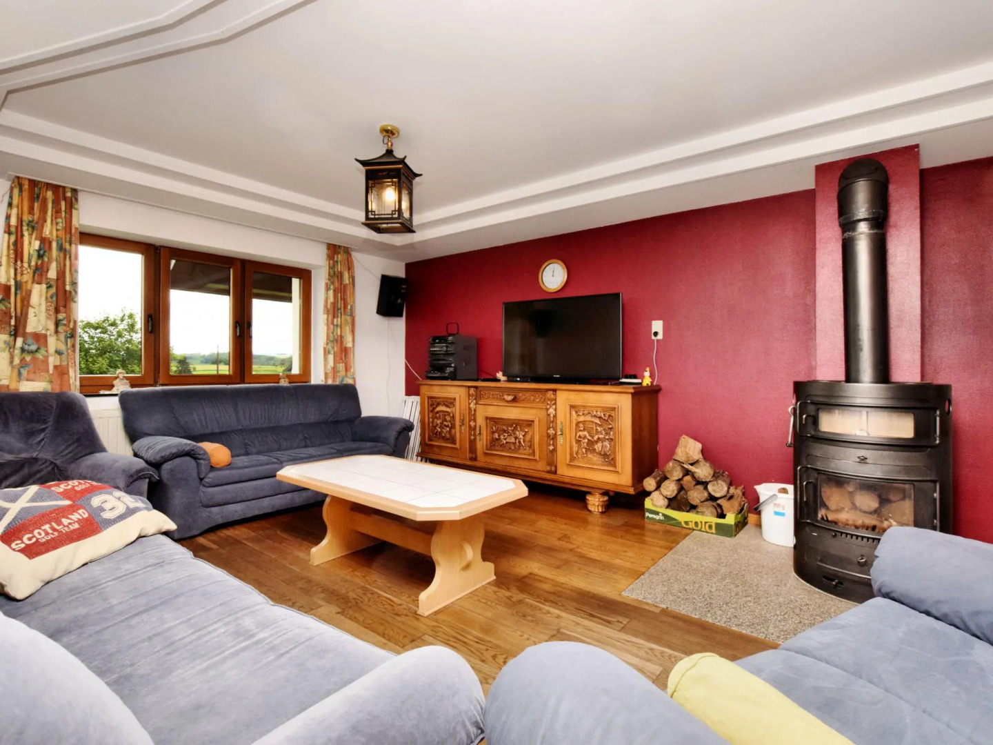 Modern Holiday Home in SchÃ¶nberg with Jacuzzi