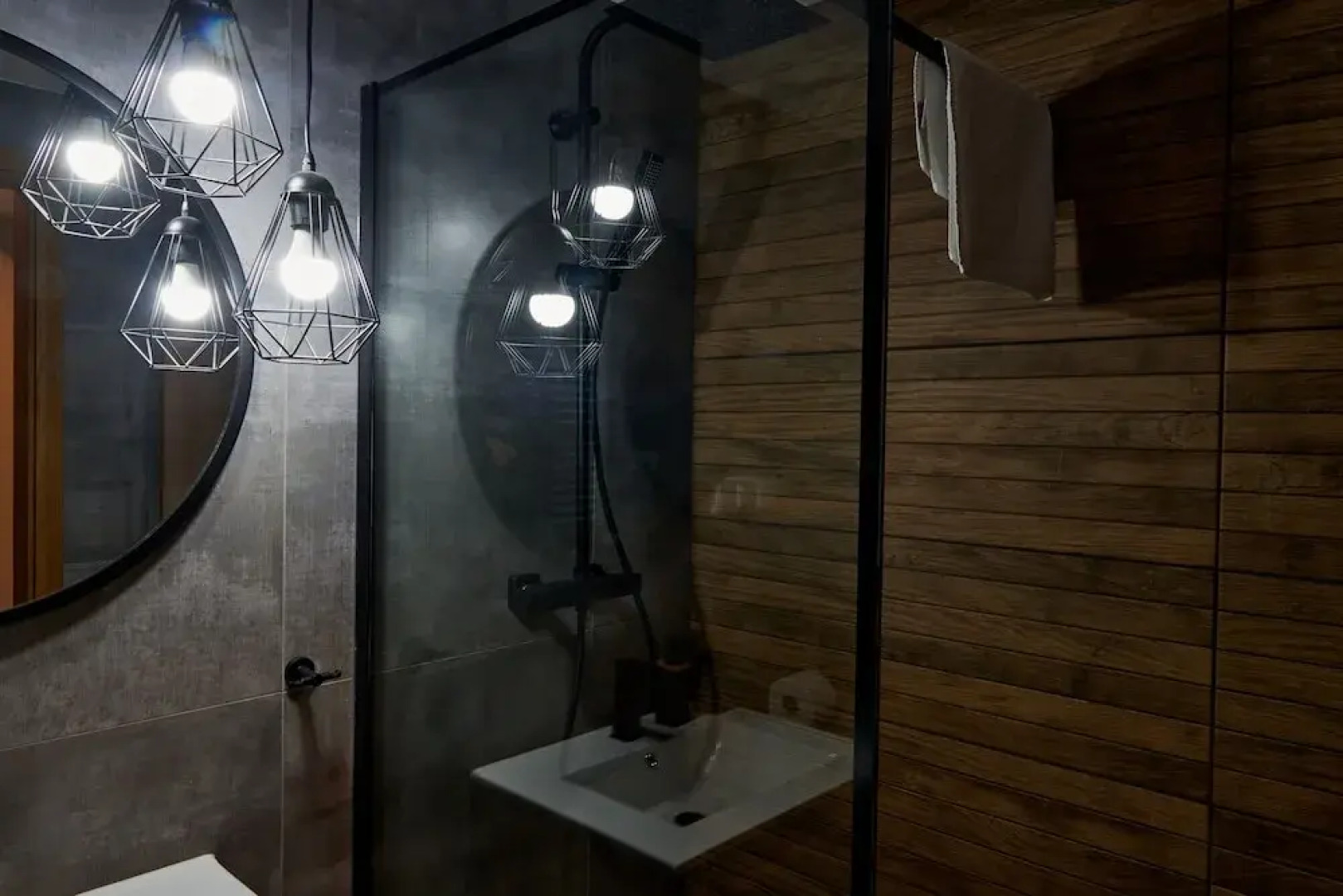 Easy Rent Apartments - CRYSTAL