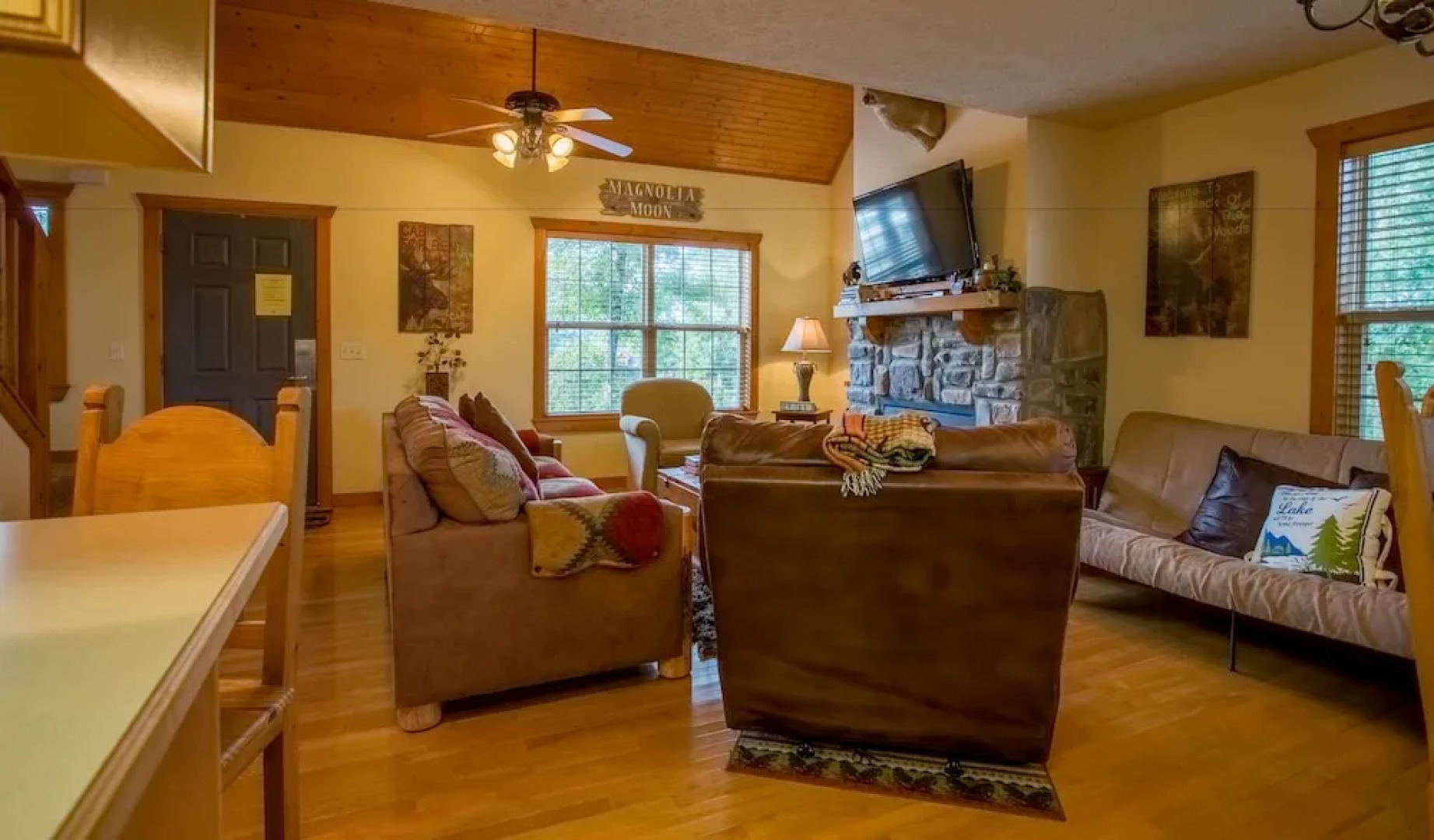 Magnolia Moon by RedAwning