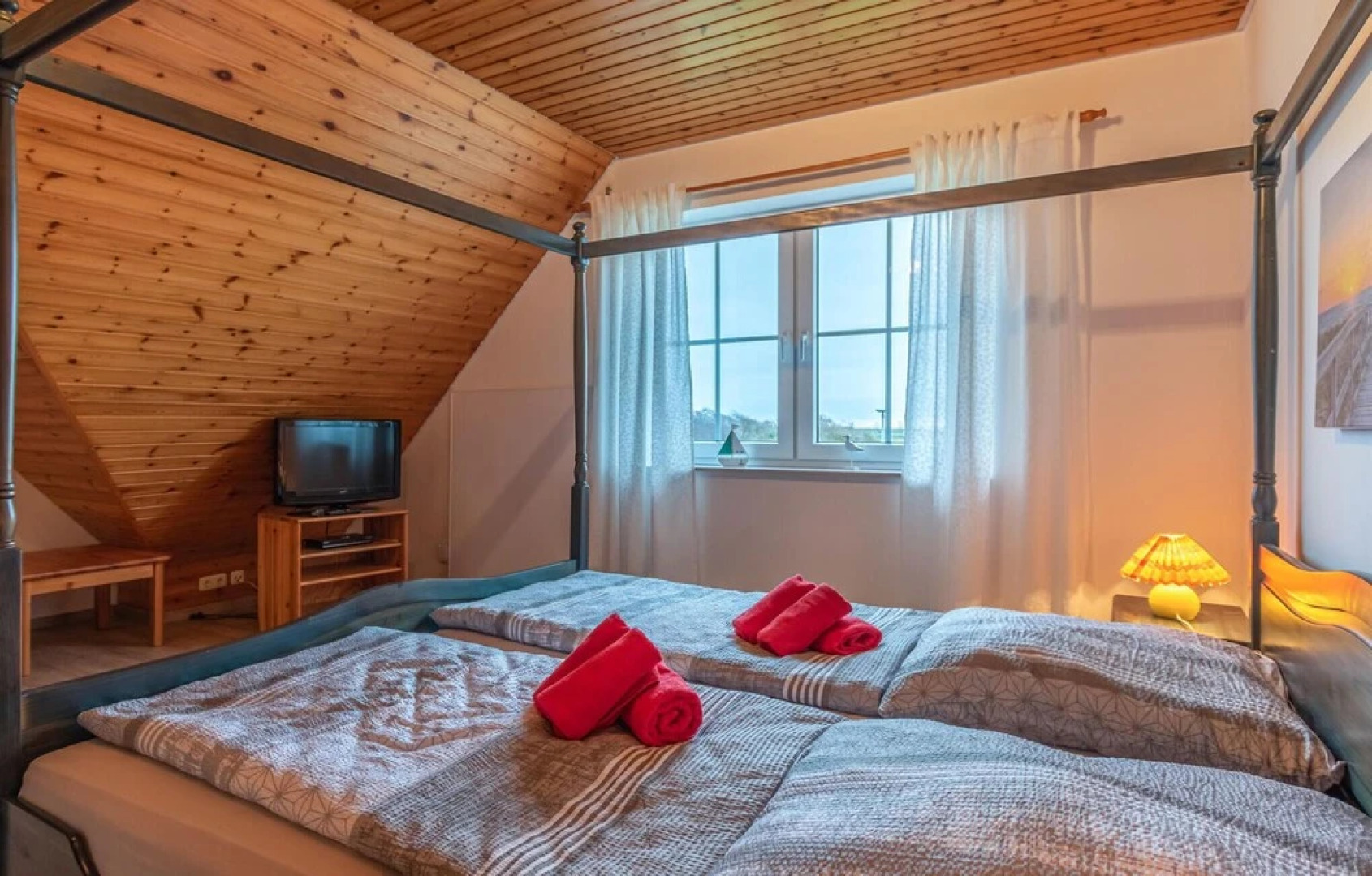 Awesome Home in Friedrichskoog-spitze With 2 Bedrooms and Wifi