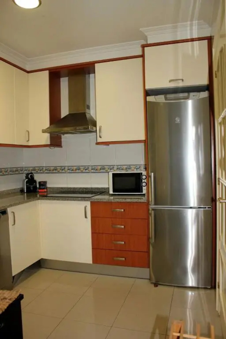 Apartamento con Terraza y Piscina, Baiona