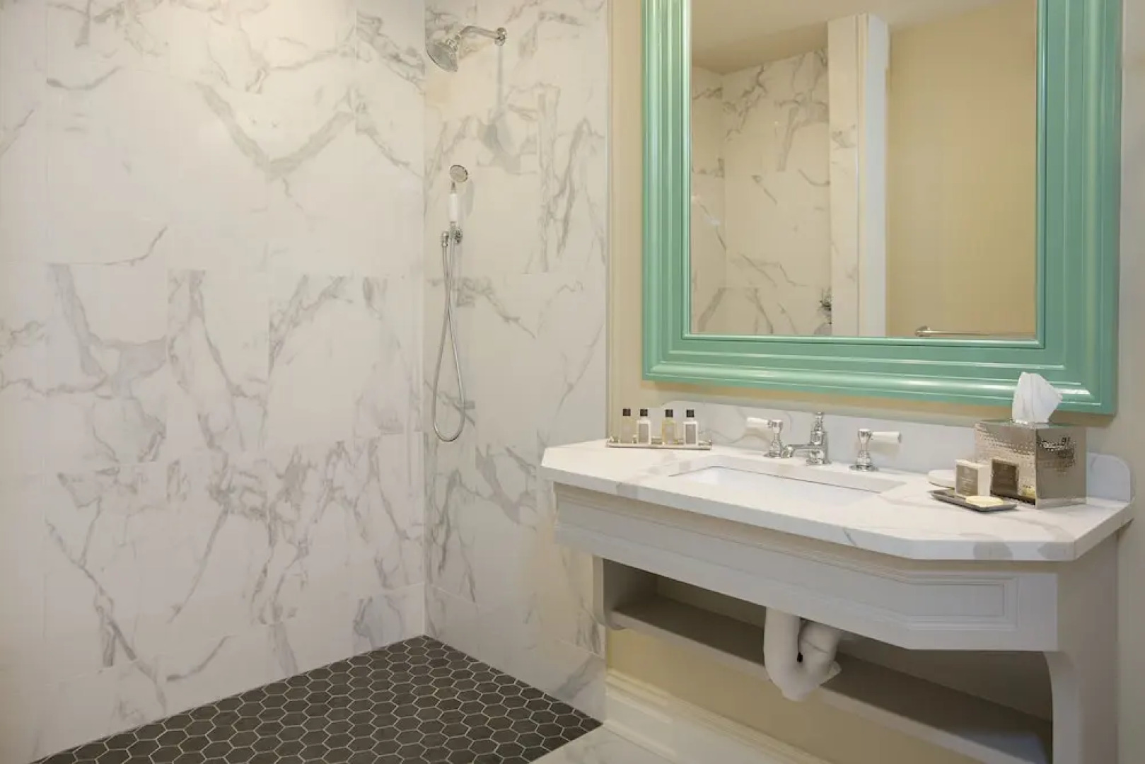 Old Town Bluffton Inn