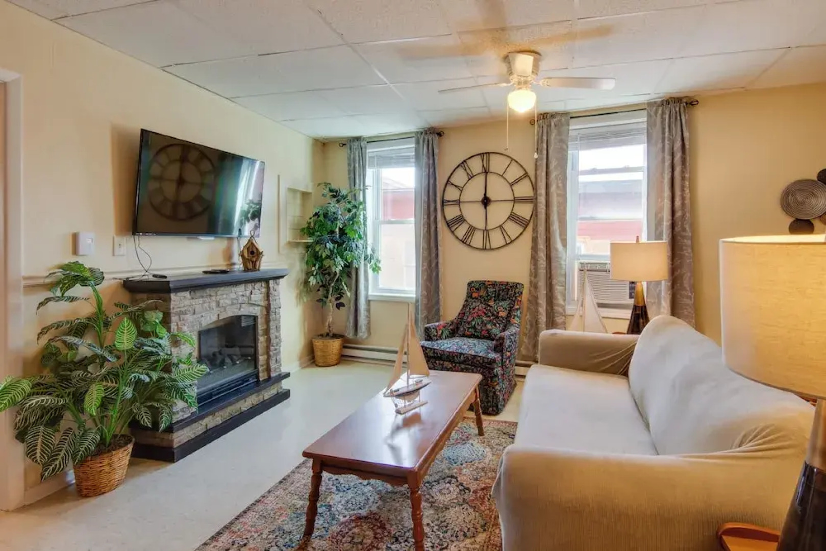 Balcony + Scenic Views: Chautauqua Lake Retreat