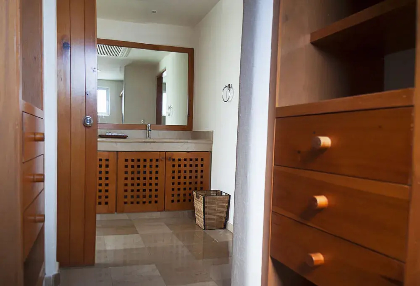 Homing Bird Apartments