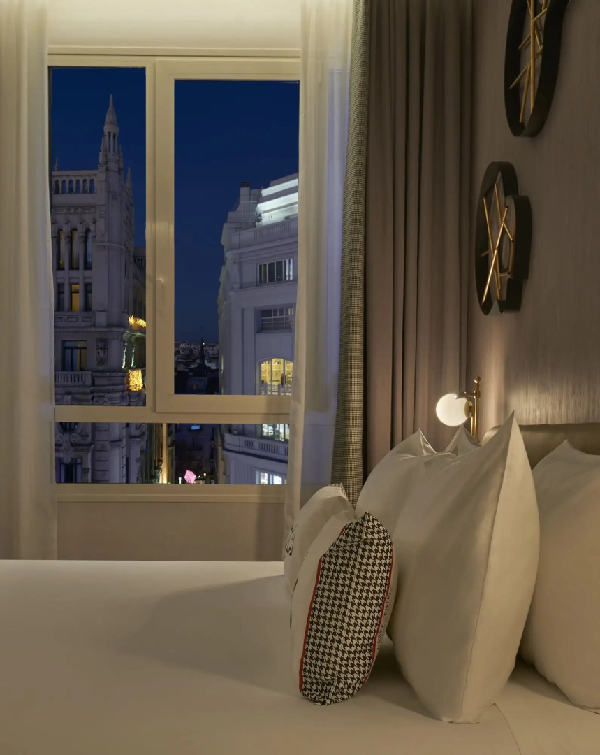 Отель Hyatt Centric Gran Via Madrid