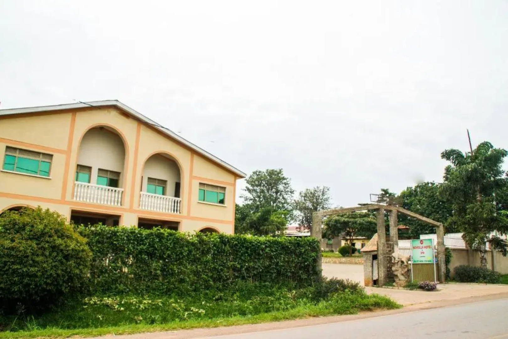 Pals Panache Splendors