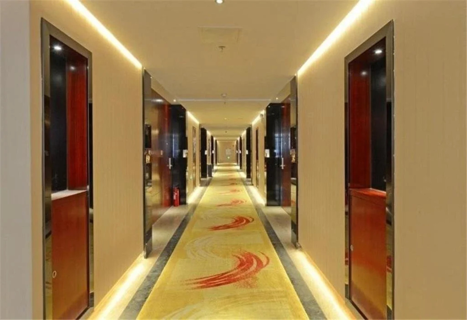Yangjiang Jiayue Hotel