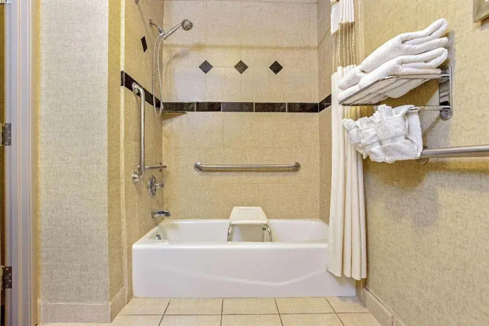 La Quinta Inn & Suites Cleburne