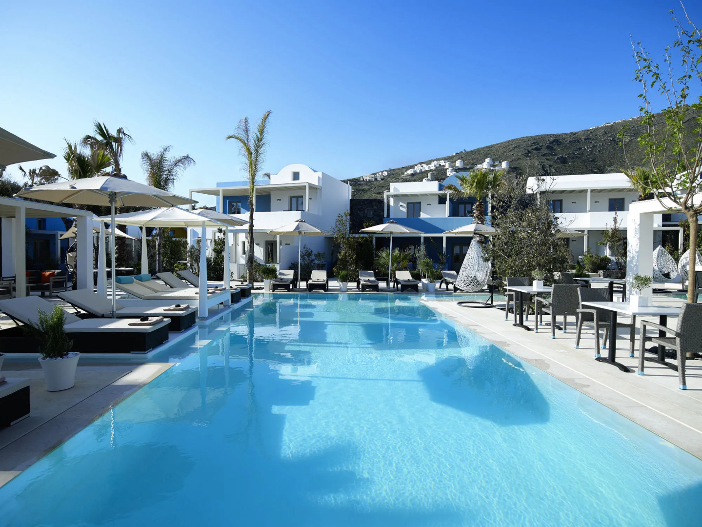 Aurora Luxury Suites