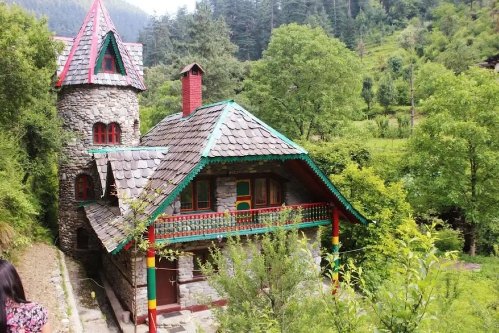 The Hostalgic Jibhi - Hostel