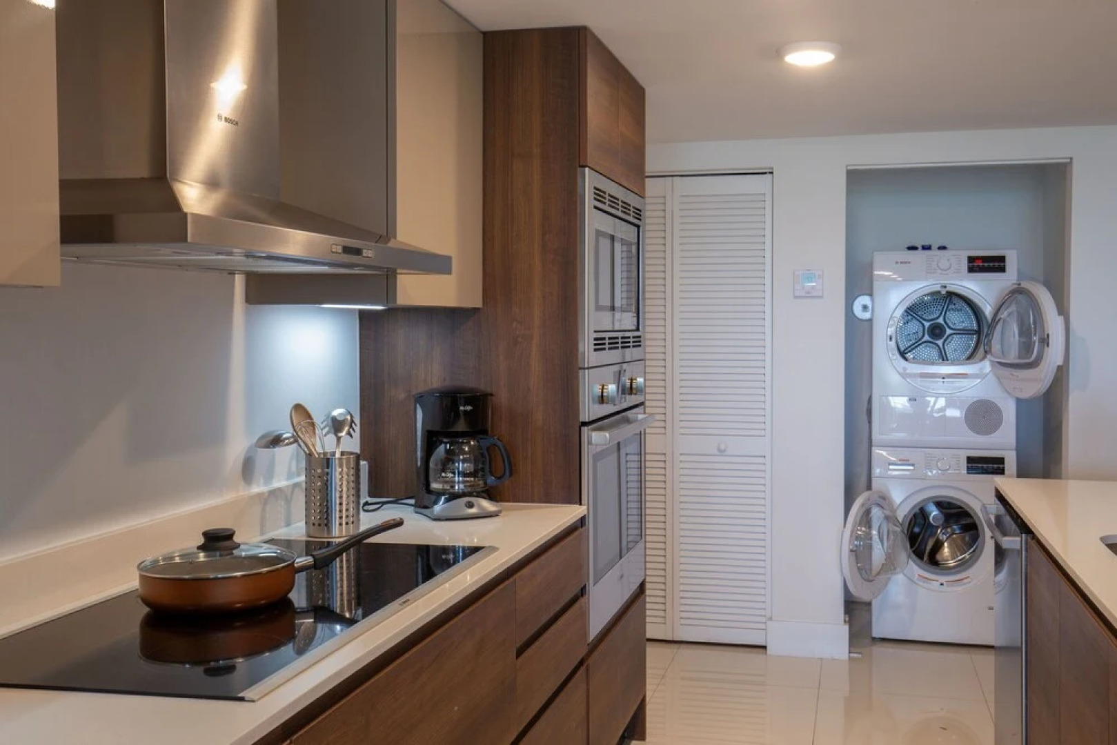 Acqua Bay Luxury Apartments