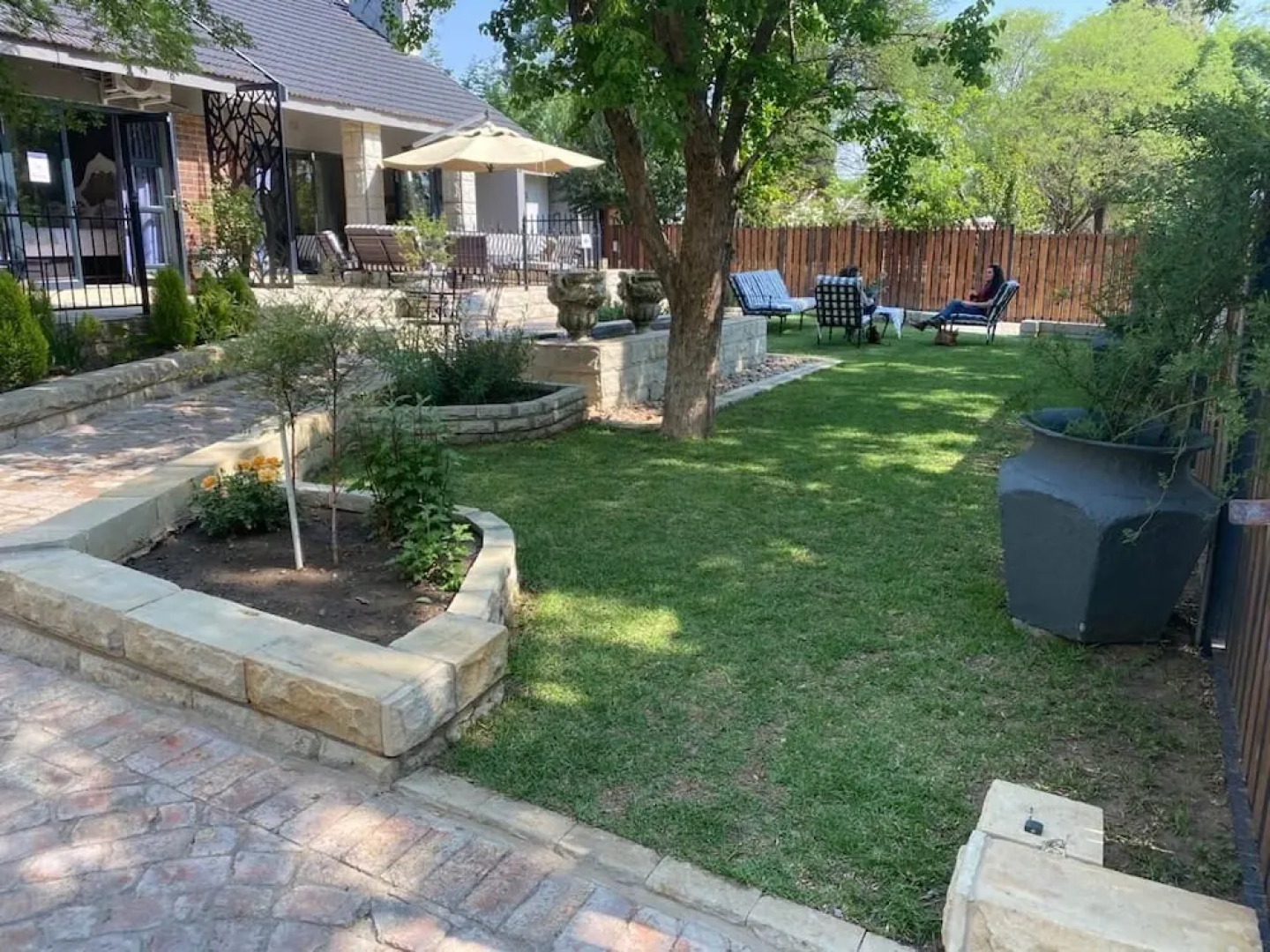 Le Grant Guesthouse and Conference facility