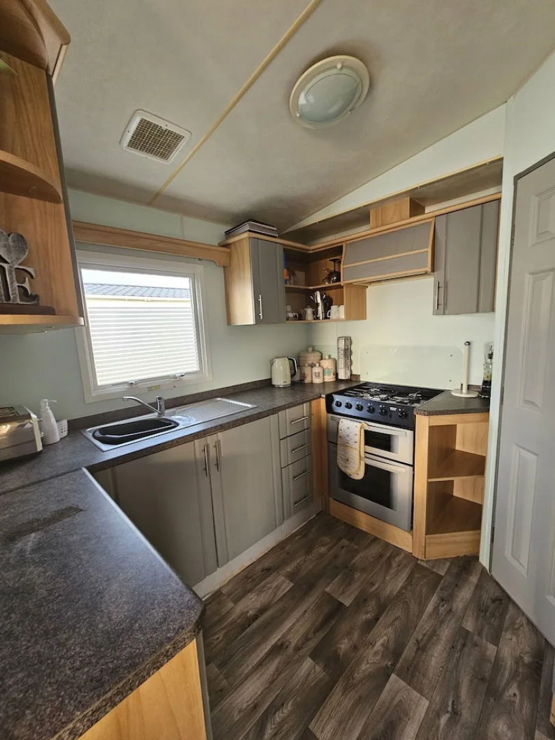 Inviting 3-bed Caravan in Porthcawl