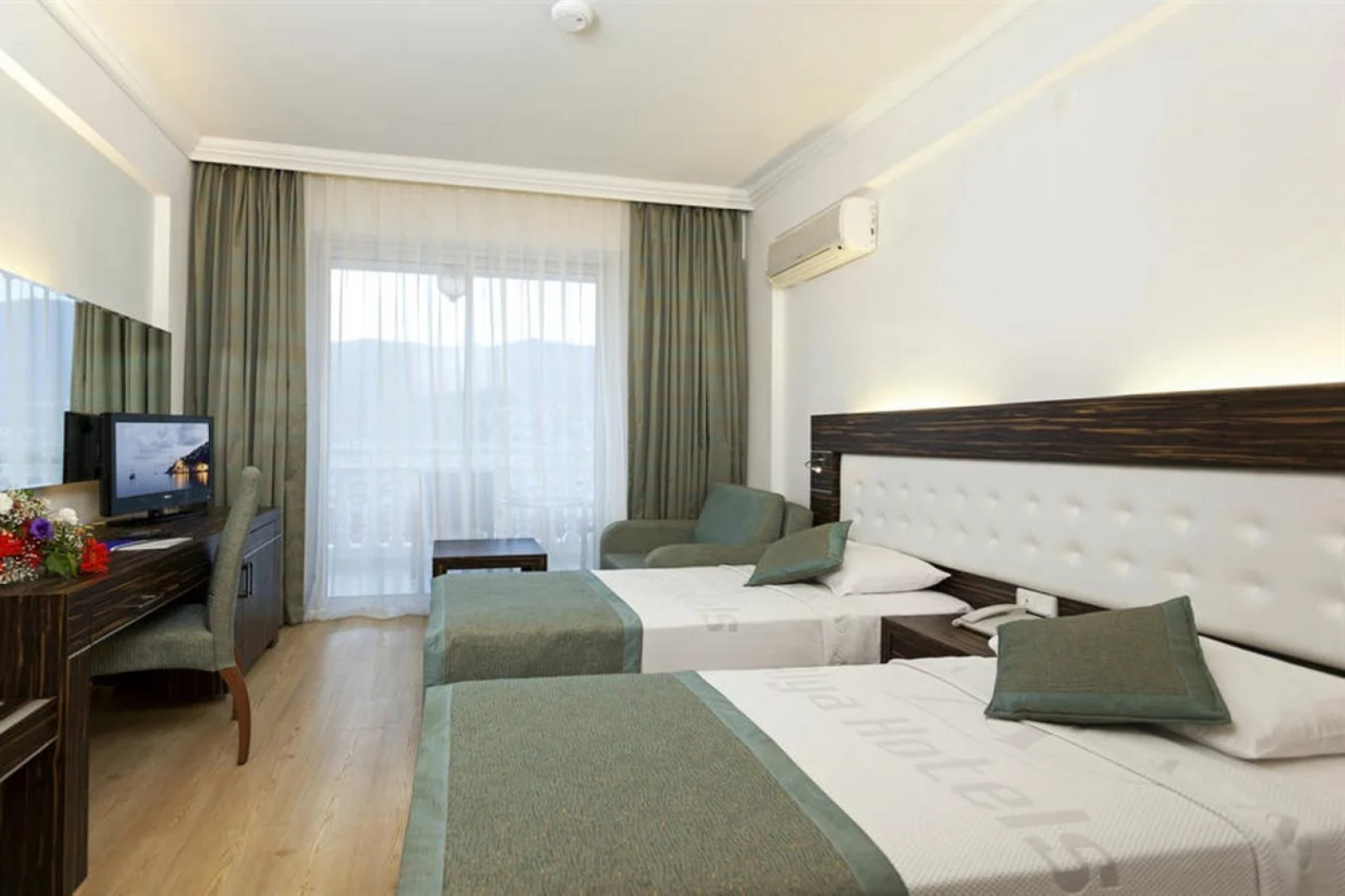 Sunny Hill Alya Hotel