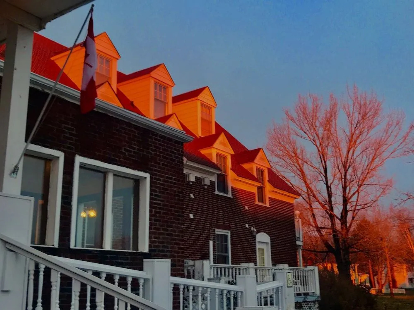 Red Rock Inn