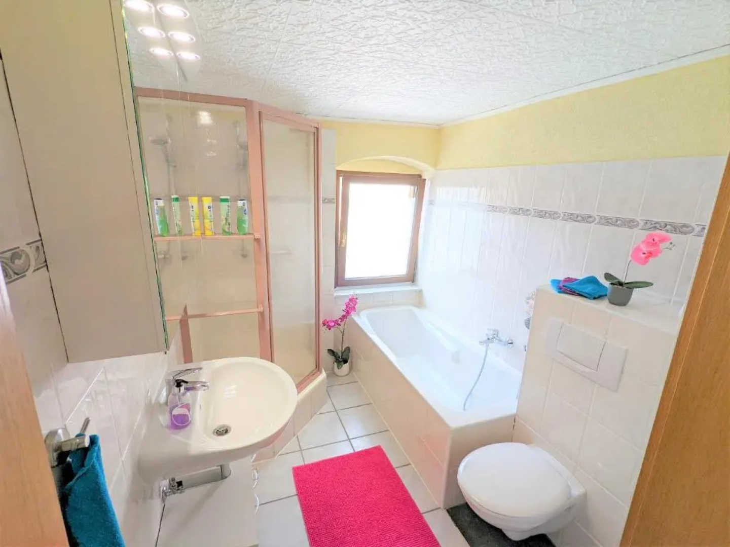 Familienwohnung für 3 mit Sauna, Pool & Terrasse - Famzi
