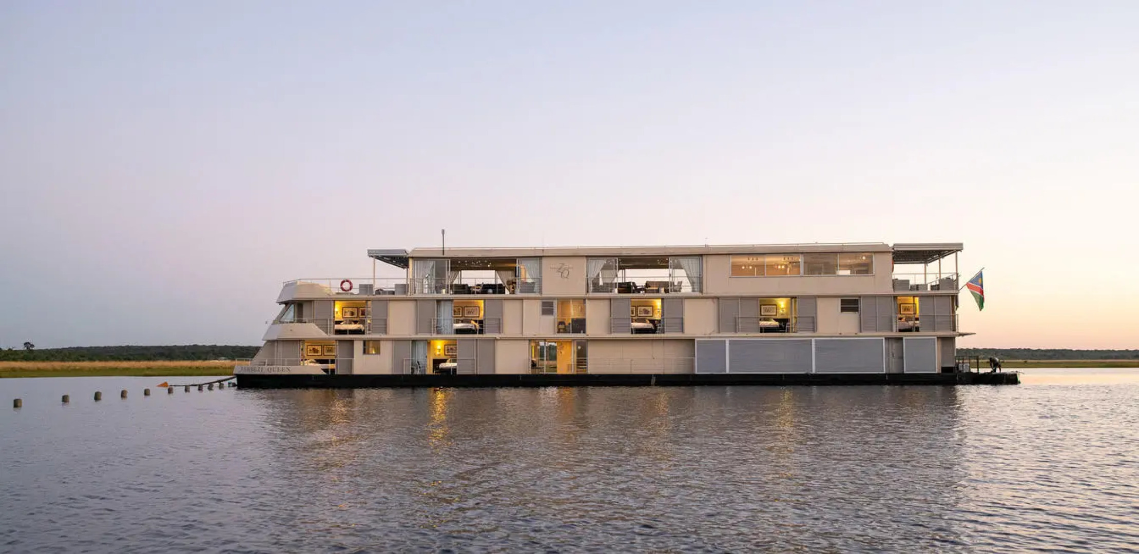 Zambezi Queen by Mantis