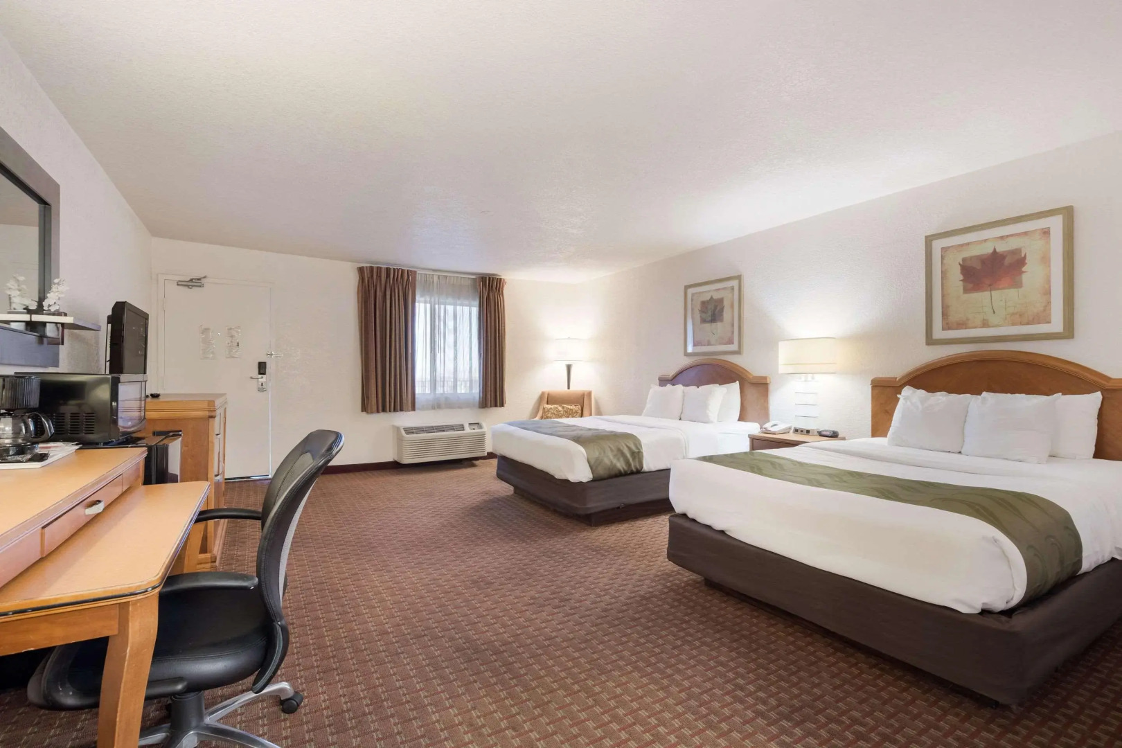 Quality Inn & Suites Lake Havasu City