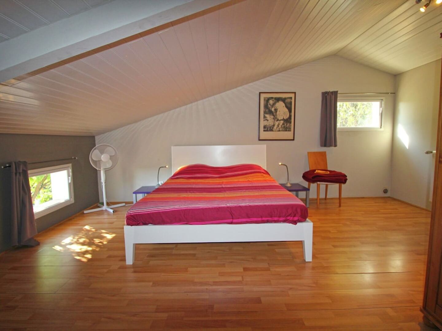 Provencal Villa With Private Pool and Beautiful View on the Vineyards