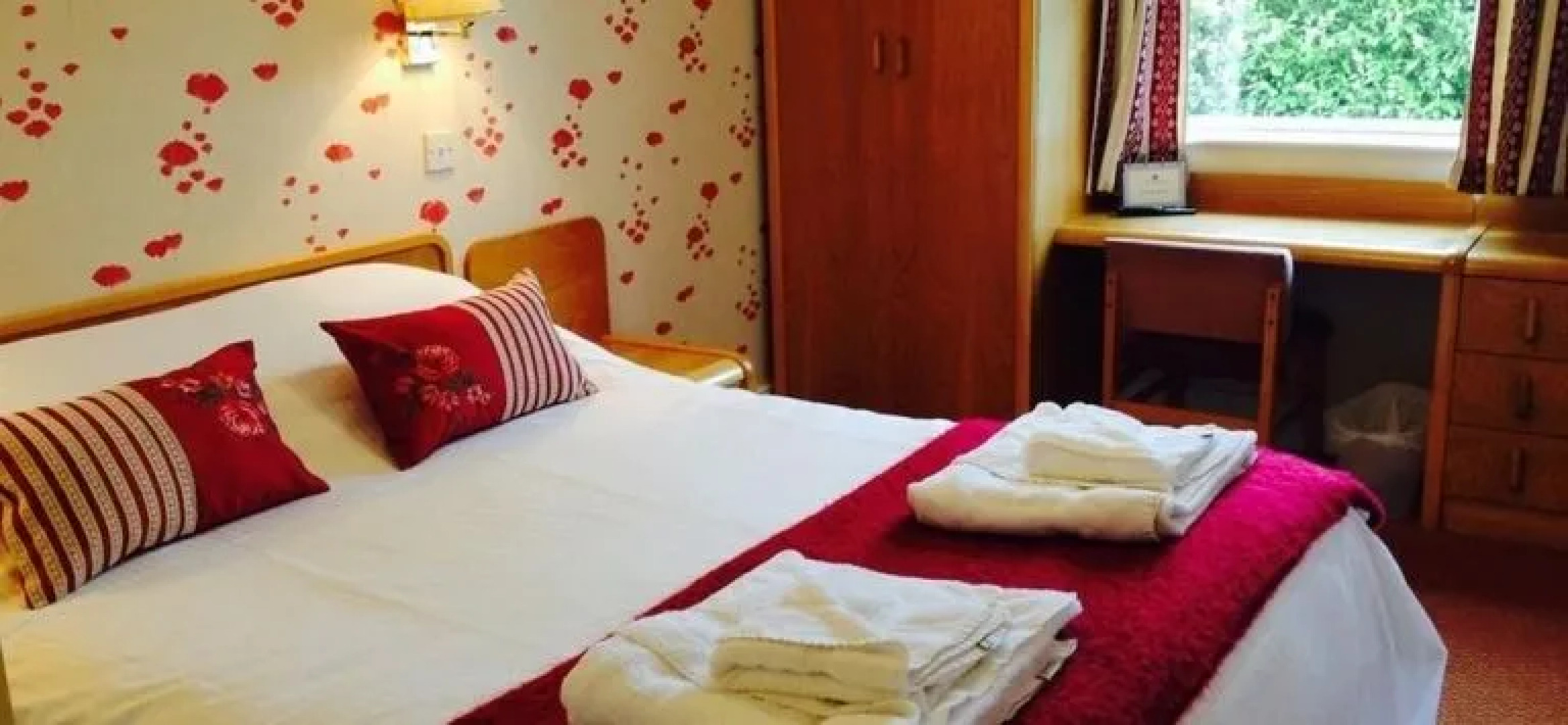 Helme Park Hall Hotel