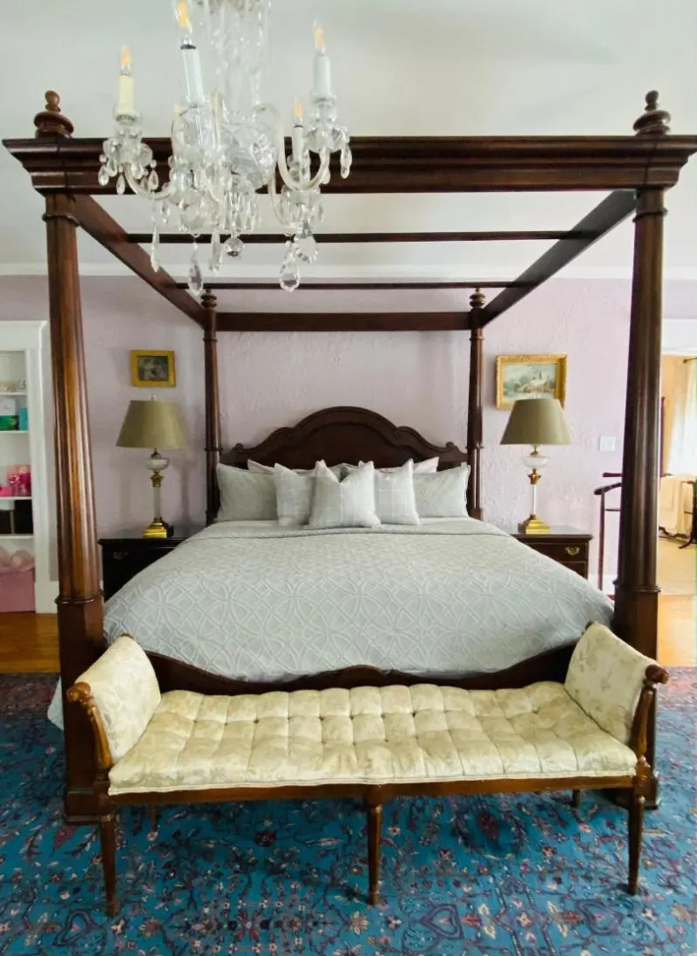 1000 Islands B&B – The Bulloch House