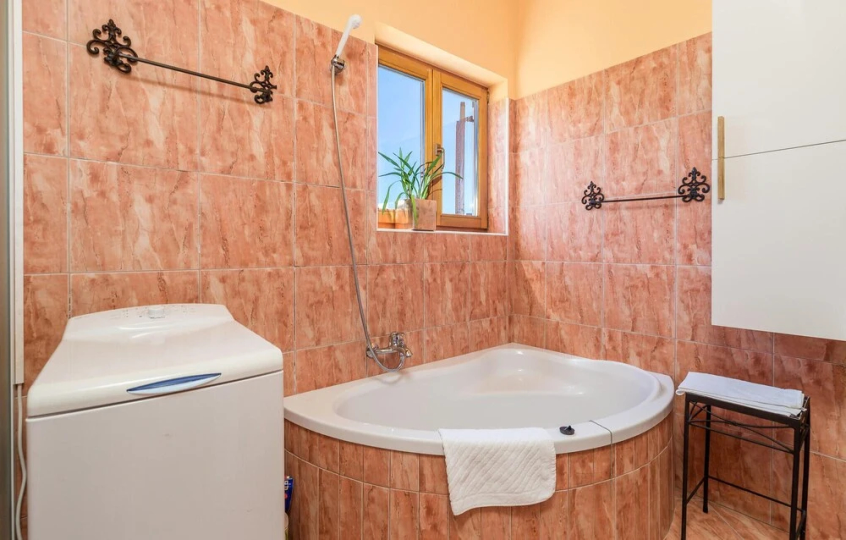 Amazing Home in Banjol With 3 Bedrooms, Outdoor Swimming Pool and Jacuzzi