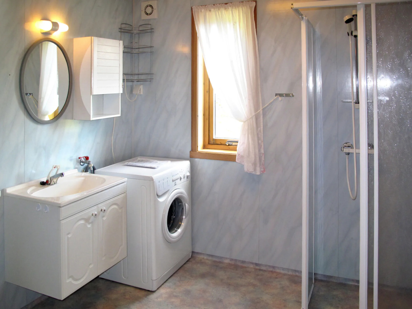 Holiday Home Pærehagen (FJS297)