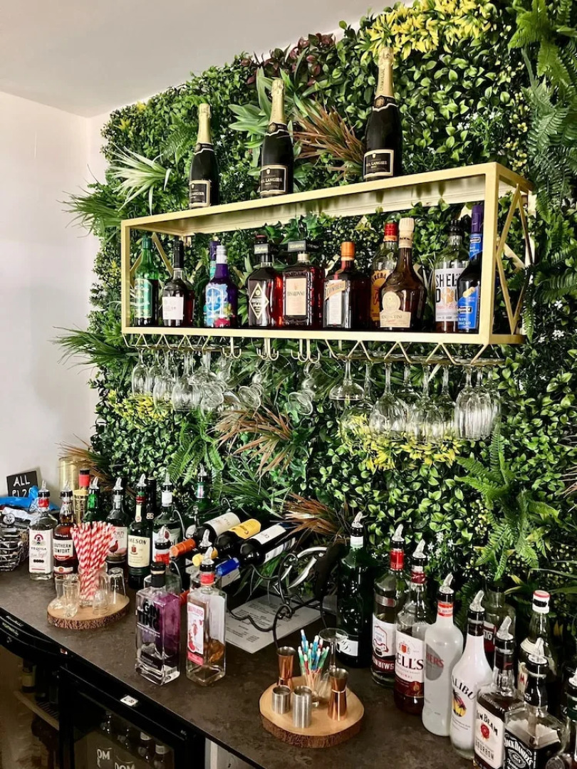 Crown Lodge Bed & Breakfast