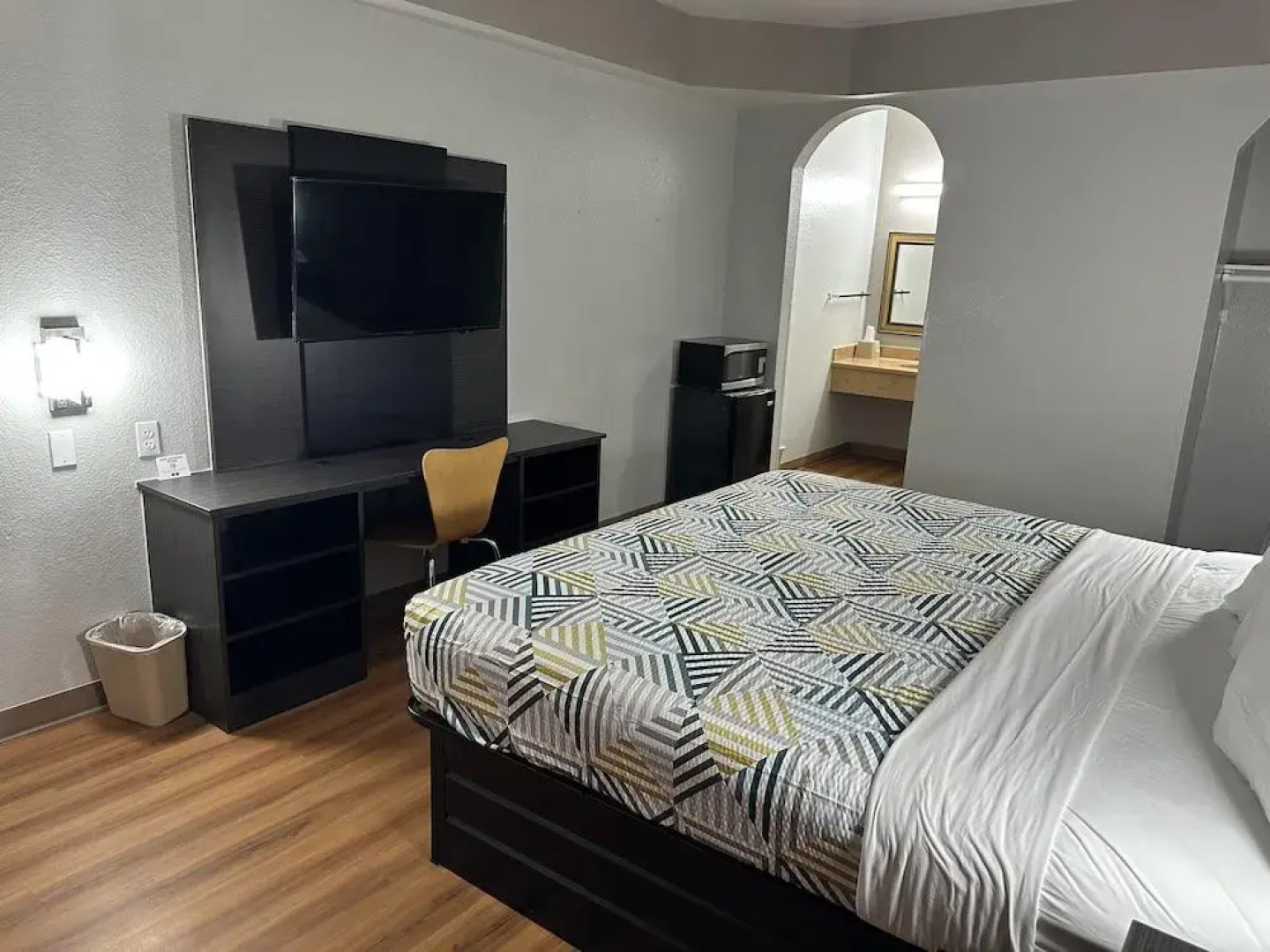 Motel 6 Alvarado, TX