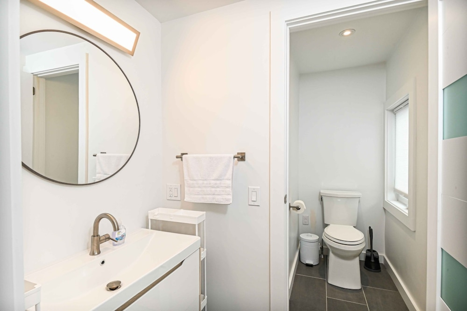 Latitude Adjustment Walk to Beach & Dining!