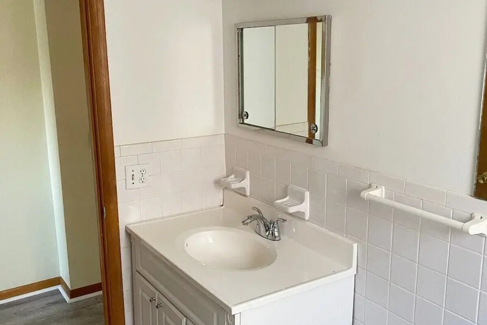 Modern, Homey 2-bedroom in Toledo