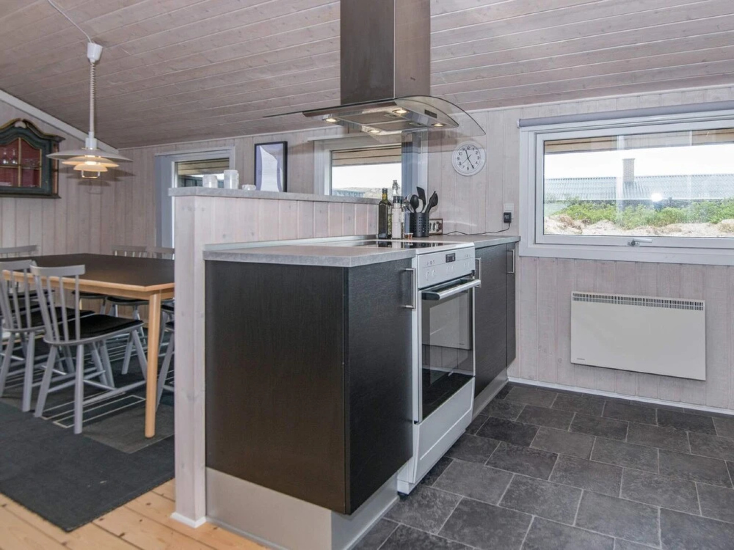 Spacious Holiday Home With Sauna in Hvide Sande