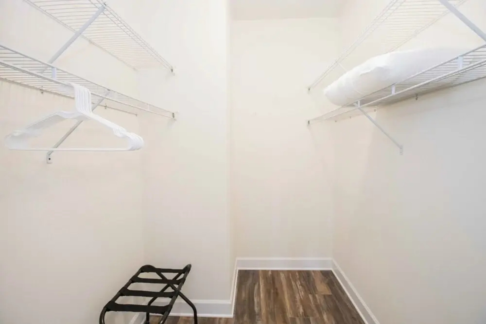 Chic Thomasville Home: Walk to Downtown!