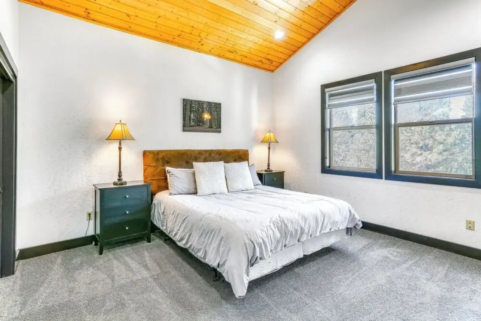 3 Mi to Shaver Lake: Family Home w/ Deck!