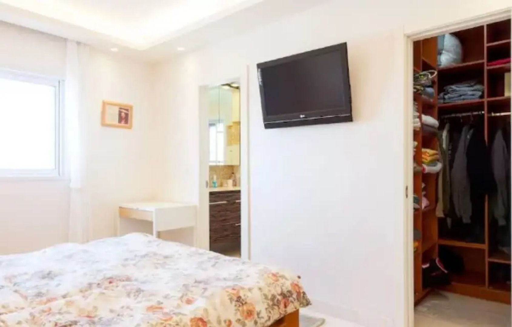 Modern Apartment With Sea View