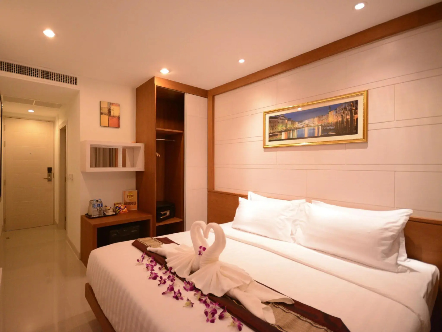 The Patong Center Hotel