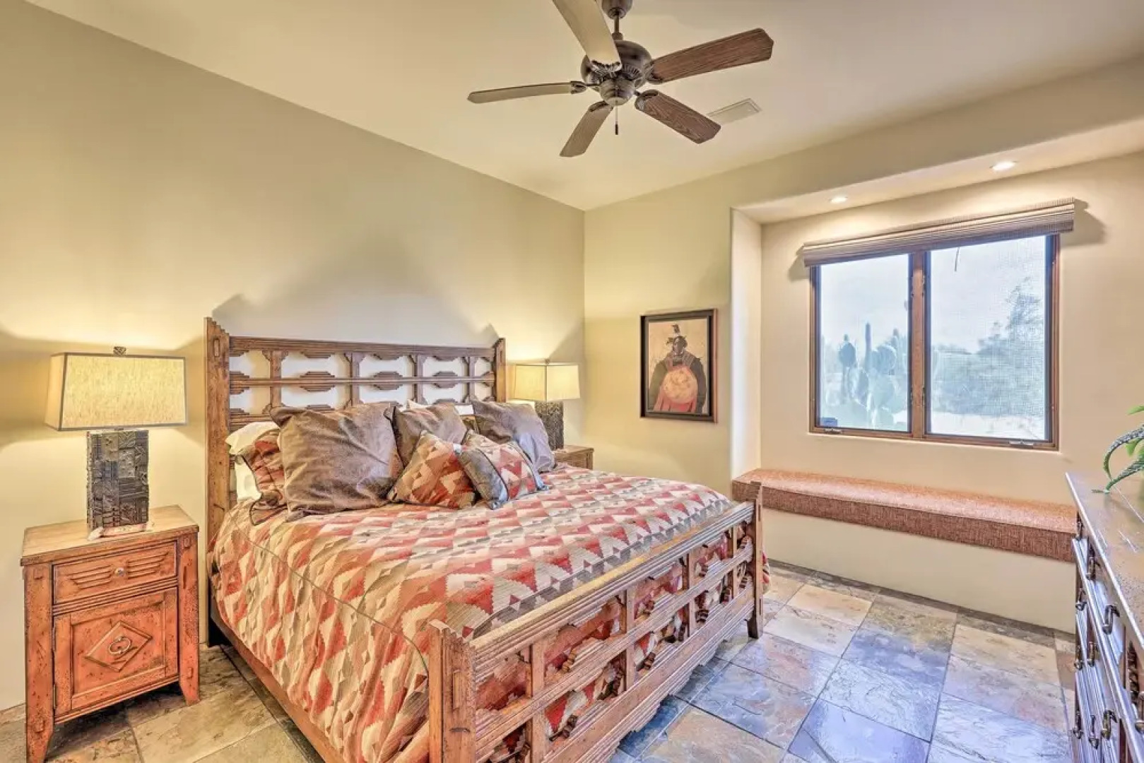 Cave Creek Oasis w/ Putting Green, Spa & Mtn View!