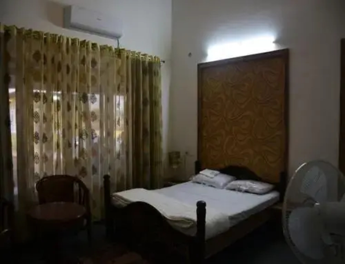 Grape County Eco Resorts