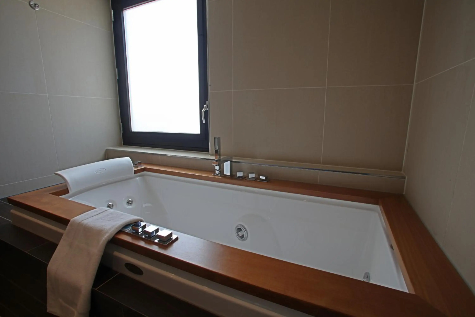 Restaurant, Hotel & Spa Savarin