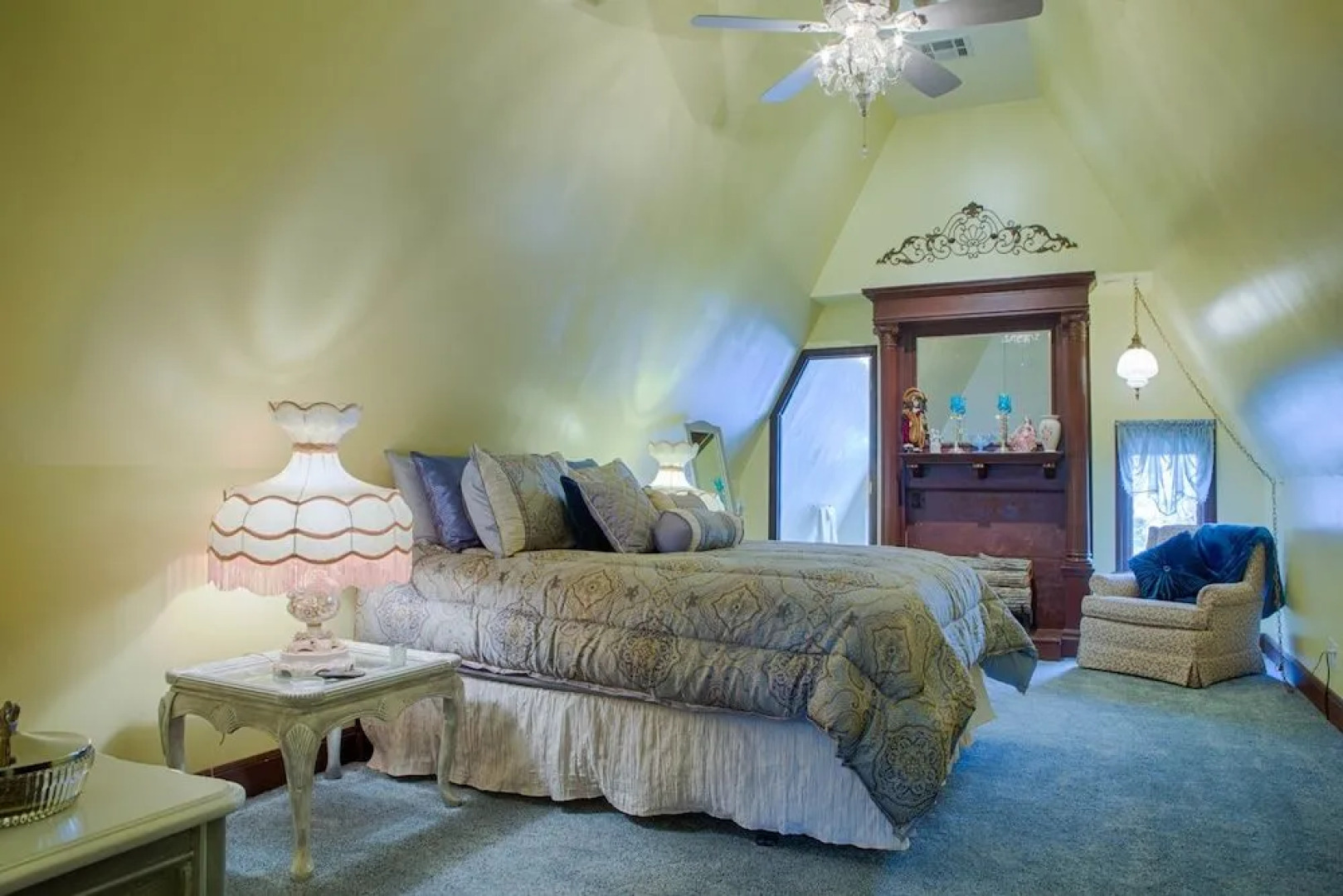 Graham-Carroll House Bed & Breakfast