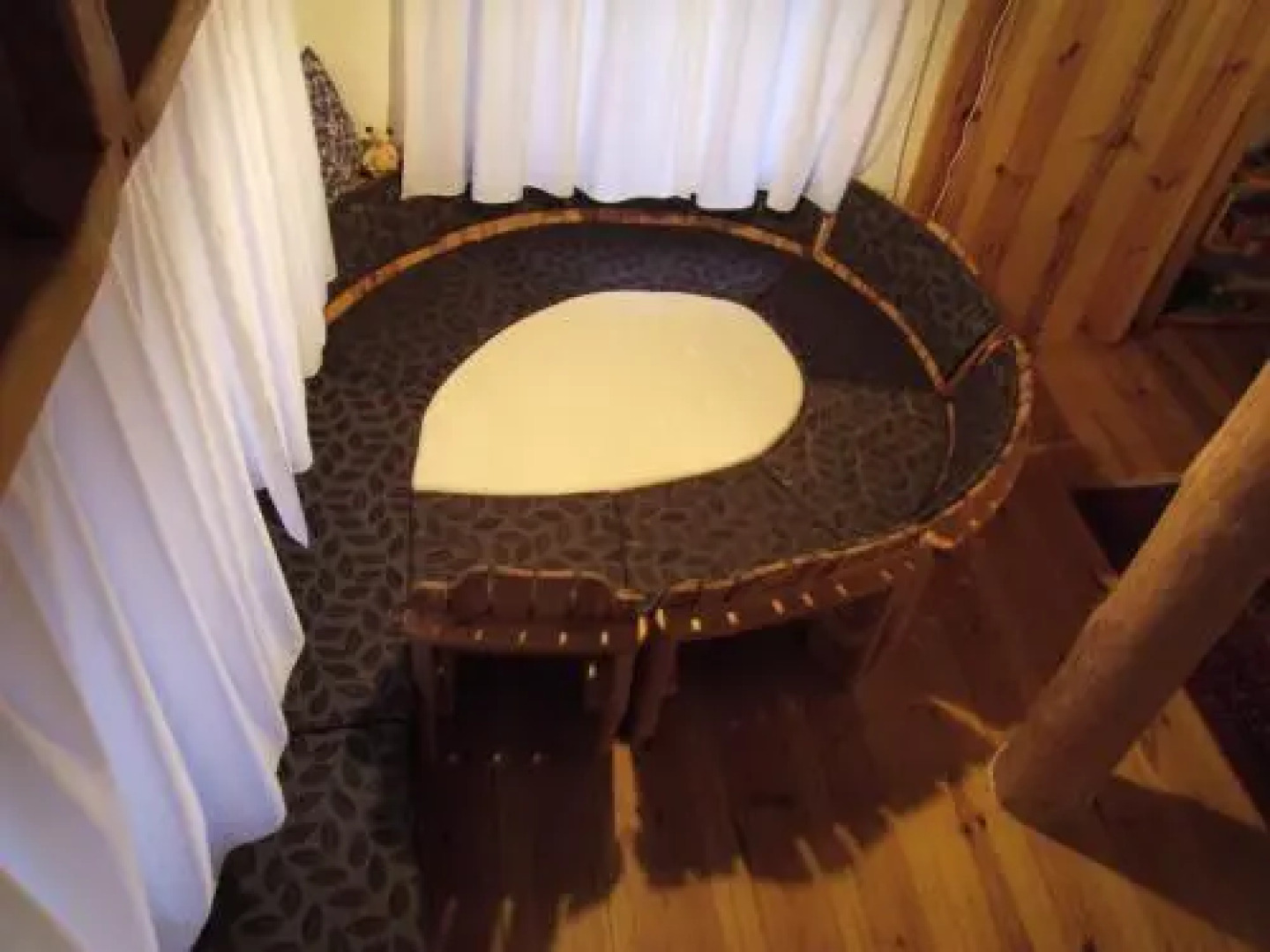 Kismélyvölgyi Vendégház