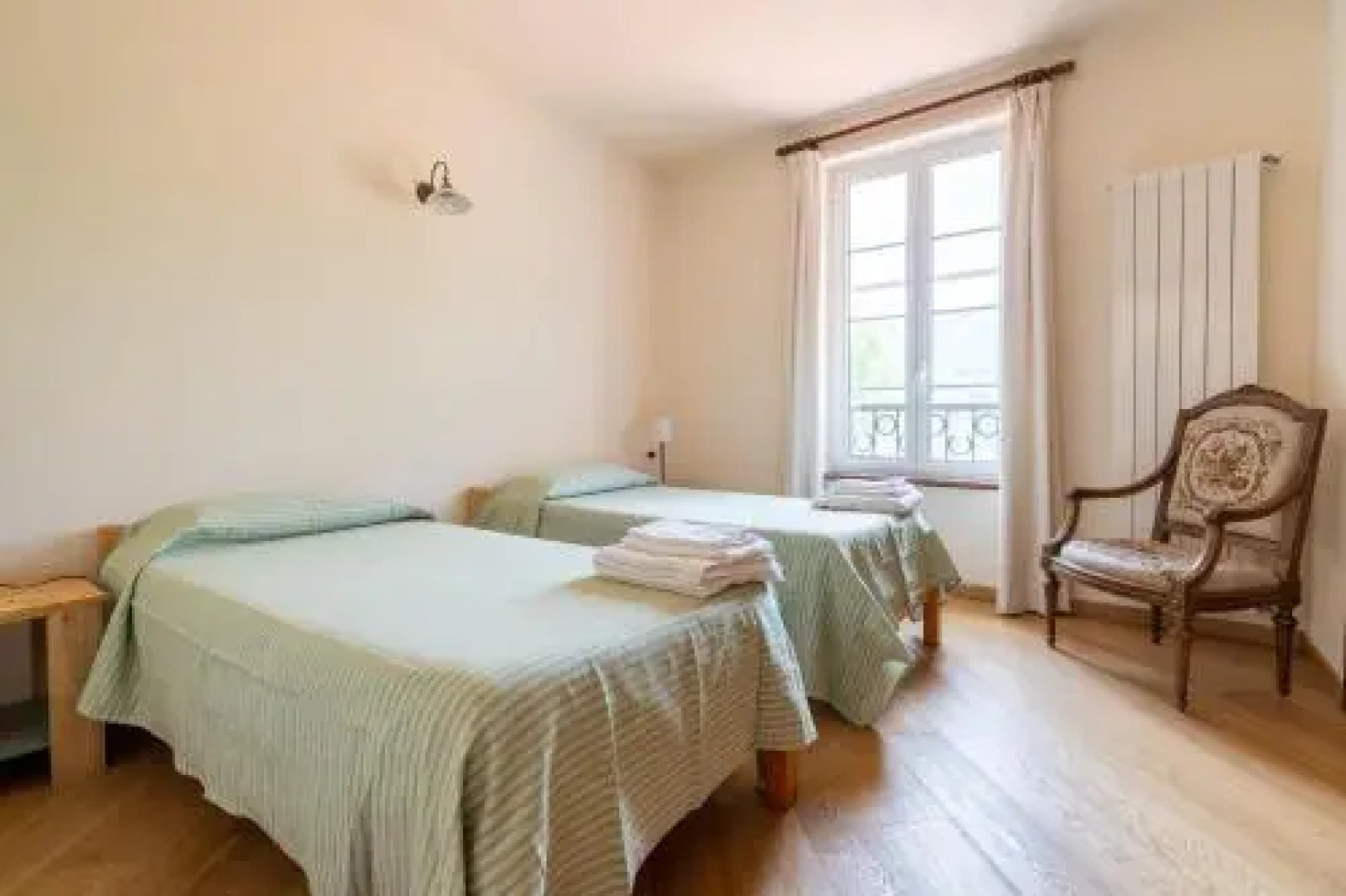 magicstay - flat 3 bedrooms 3 bathrooms - garlenda