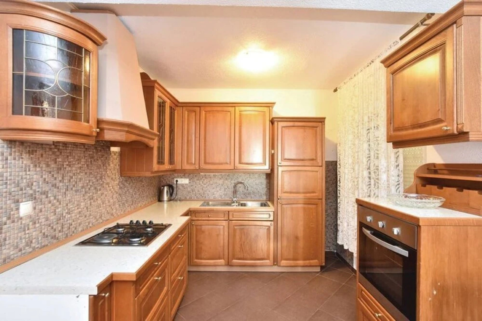 Emilie's House And Apartment