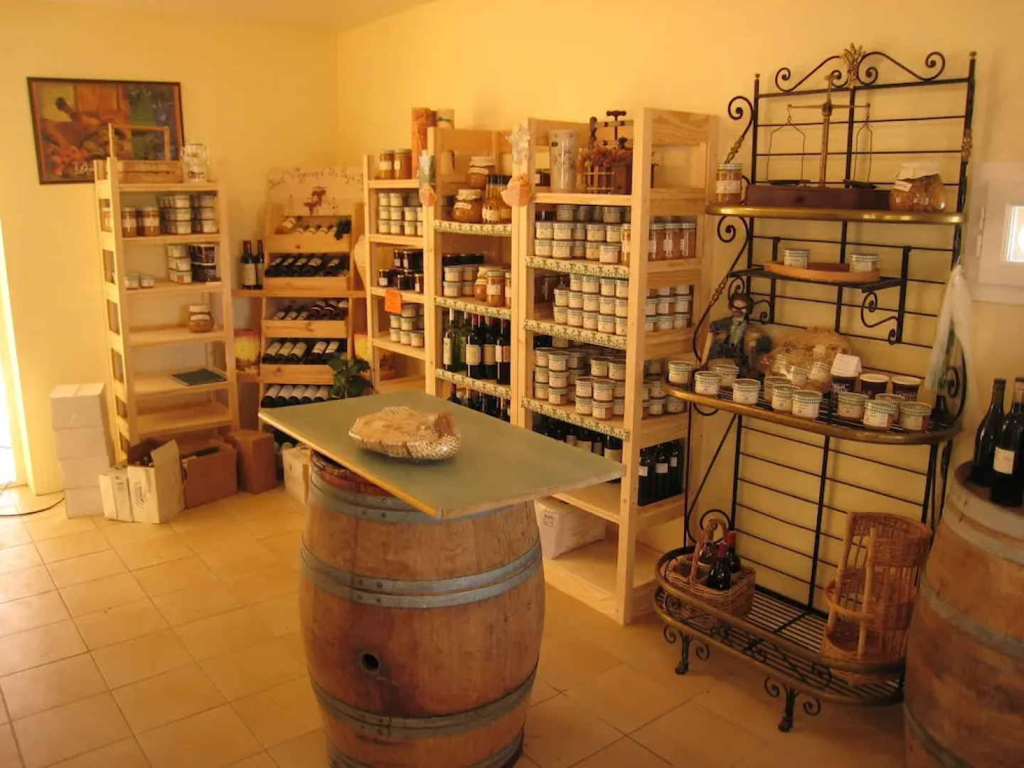 Comfortable Chalet Located Among Vineyards in the Dordogne